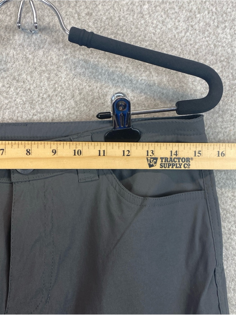 Eddie Bauer Gorpcore Pants Womens Sz 6 Capri Gray Hiking Performance Trail - Picture 3 of 10